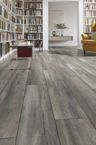 Tuxer tölgy vízálló fózolt laminált padló 8mm/Ac4/32 kopásállóság,széles panel - 3572