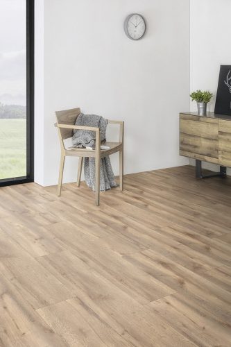 Kansas Topeka tölgy laminált padló 8mm/Ac4/32 kopásállóság, fózolt - K2595