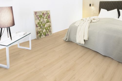Evoke Crystal tölgy laminált padló 8mm/Ac4/32 kopásállóság, fózolt - K4423