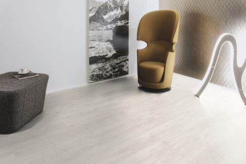 Brooklyn tölgy laminált padló 8mm/Ac4/32 kopásállóság, fózolt - 38461
