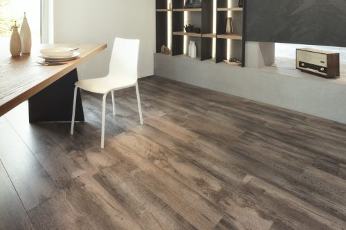 Reclaimed Baron tölgy laminált padló 8mm/Ac4/32 kopásállóság, fózolt - K4415