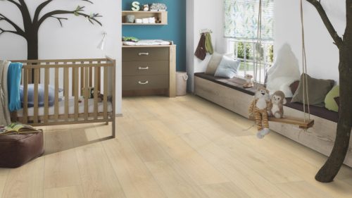 Blonde Montreux Oak vízálló laminált padló 12mm/Ac5/33 kopásállóság, fózolt - K659