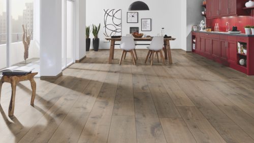 Hare Tegernsee Oak vízálló laminált padló 12mm/Ac5/33 kopásállóság, fózolt - K664